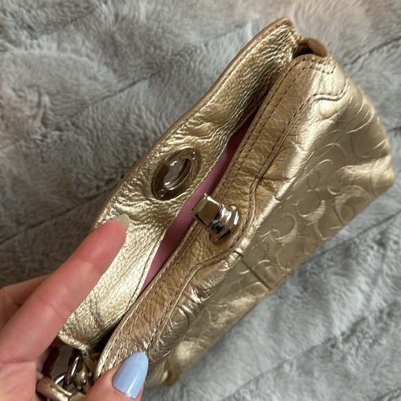 Coach Gold tones wristlet - Picture 10 of 14